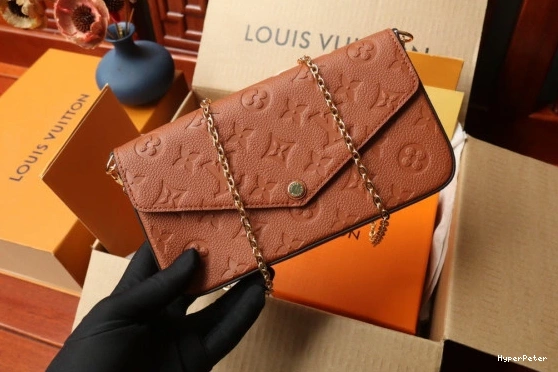 VUITTON LOUIS POCHETTE FÉLICIE 0816